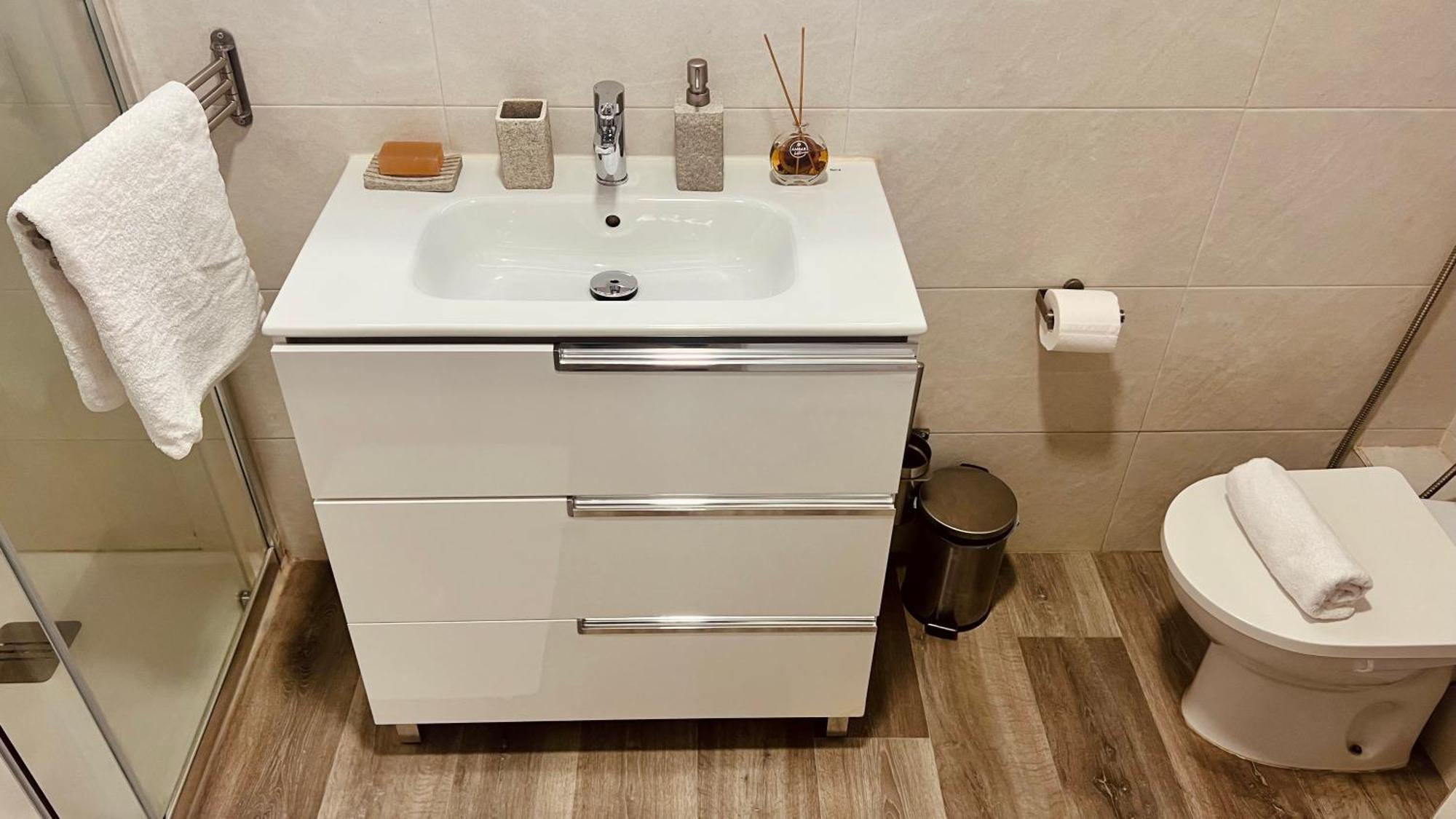 Super Comfy And Homey 4Br Apartment Peachy Stays マラガ エクステリア 写真