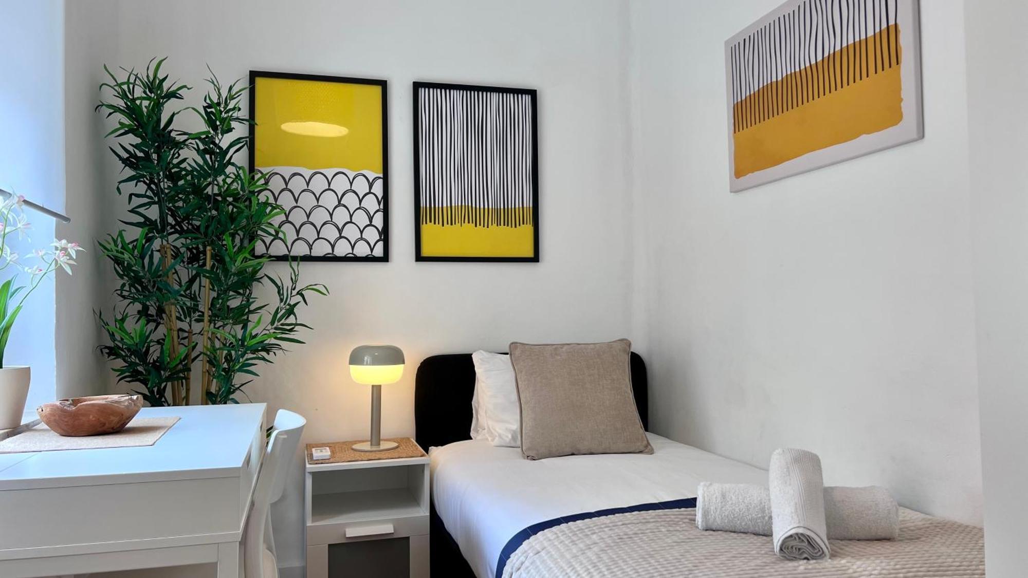 Super Comfy And Homey 4Br Apartment Peachy Stays マラガ エクステリア 写真